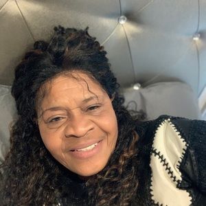 Meet your Posher, Joyce